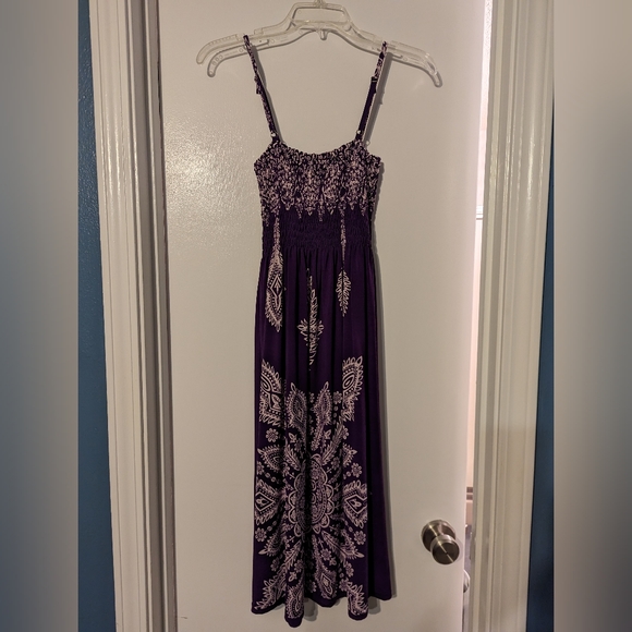 Purple and White A-Line Maxi Dress. - Picture 3 of 5